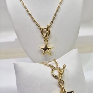 Gold Star Pendant Necklace